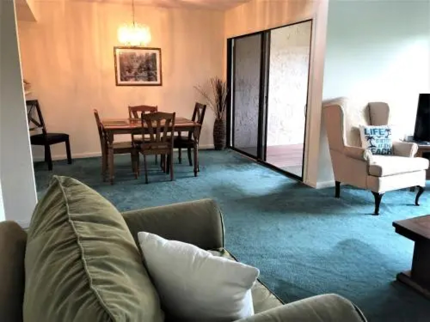 Ocean Village Coral Cluster 1023