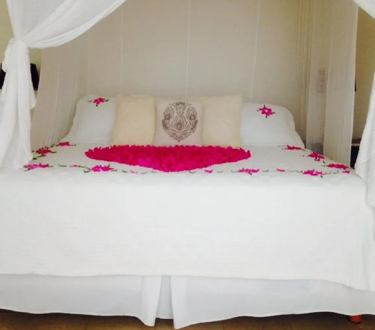 Tentaciones Hotel & Lounge Pool - Adults Only