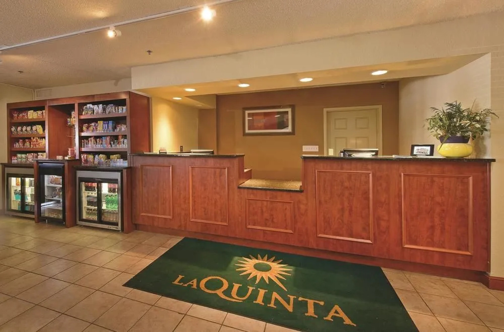 La Quinta Inn & Suites Canton
