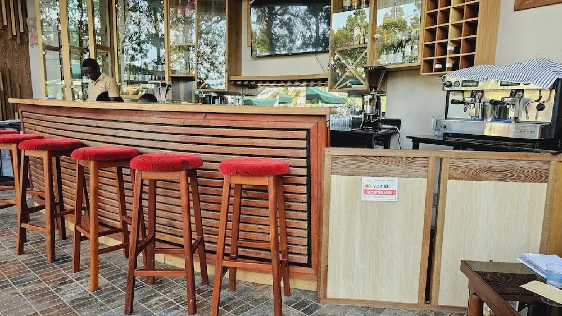 Grik Hotel - Entebbe