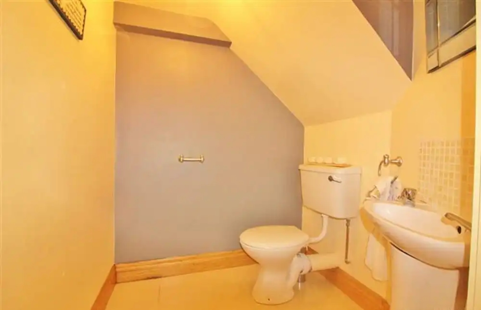 Saleem Holiday House