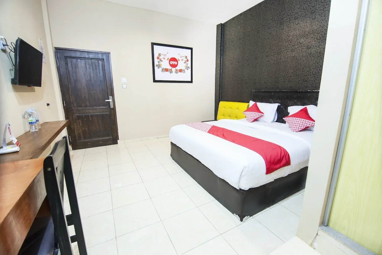 Coin Mulia Hotel By OYO Rooms