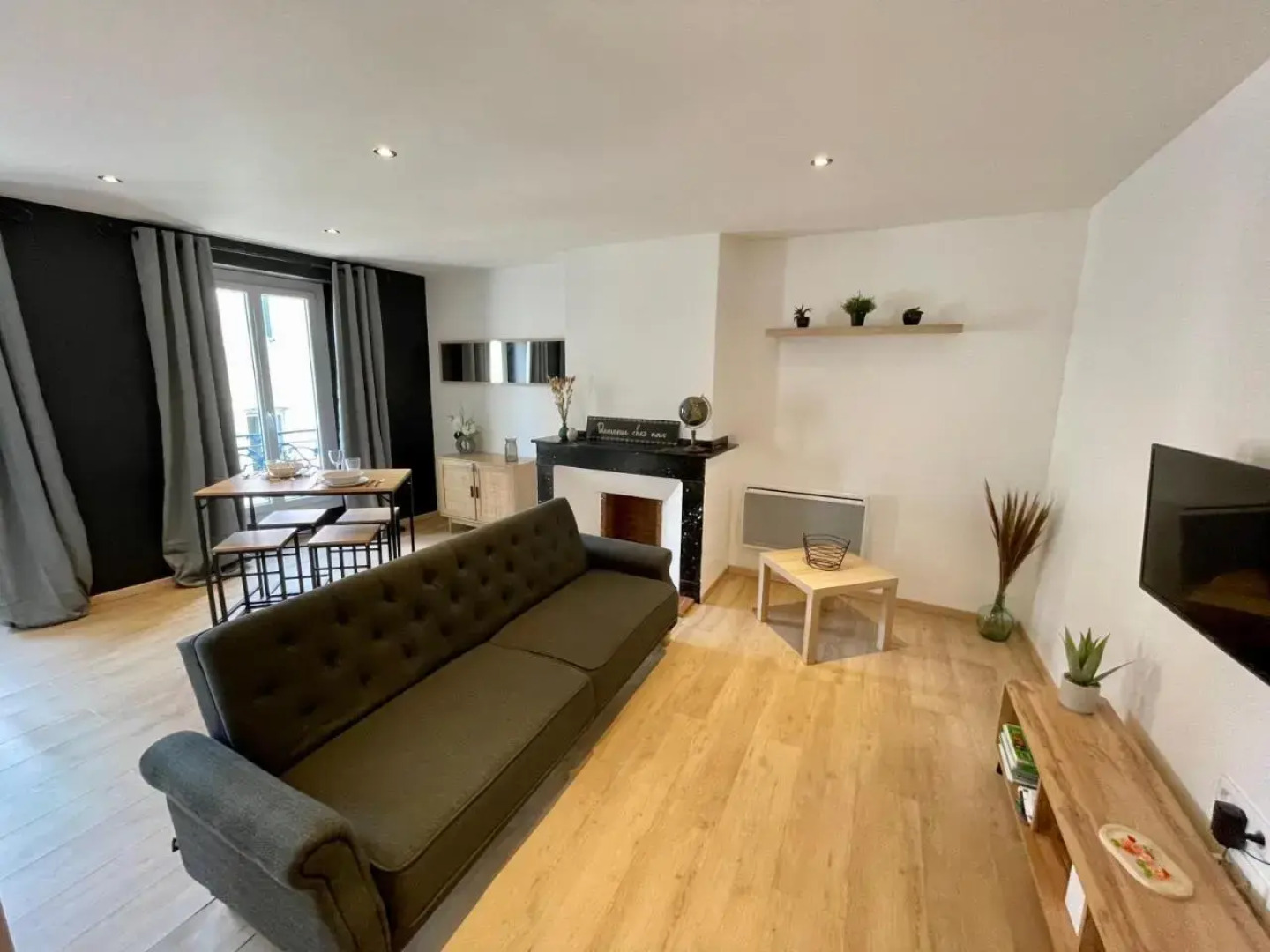 SPACIEUX APPARTEMMENT LUMINEUX Cœur De Ville