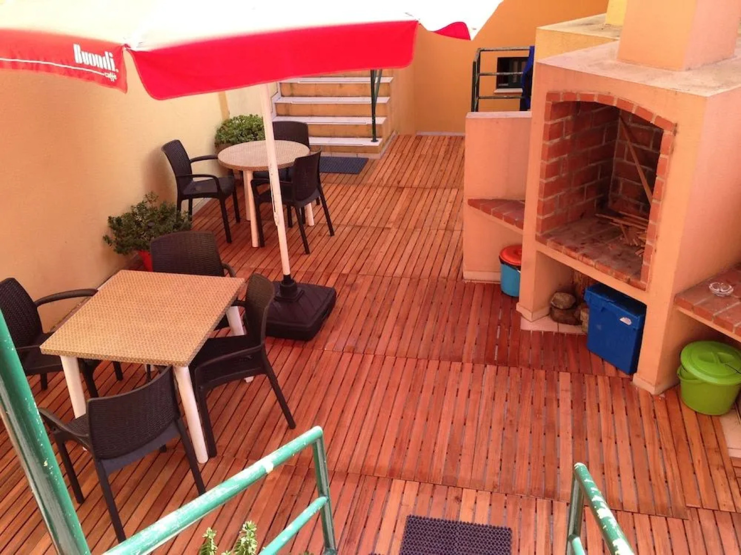 Supertubos Beach Hostel