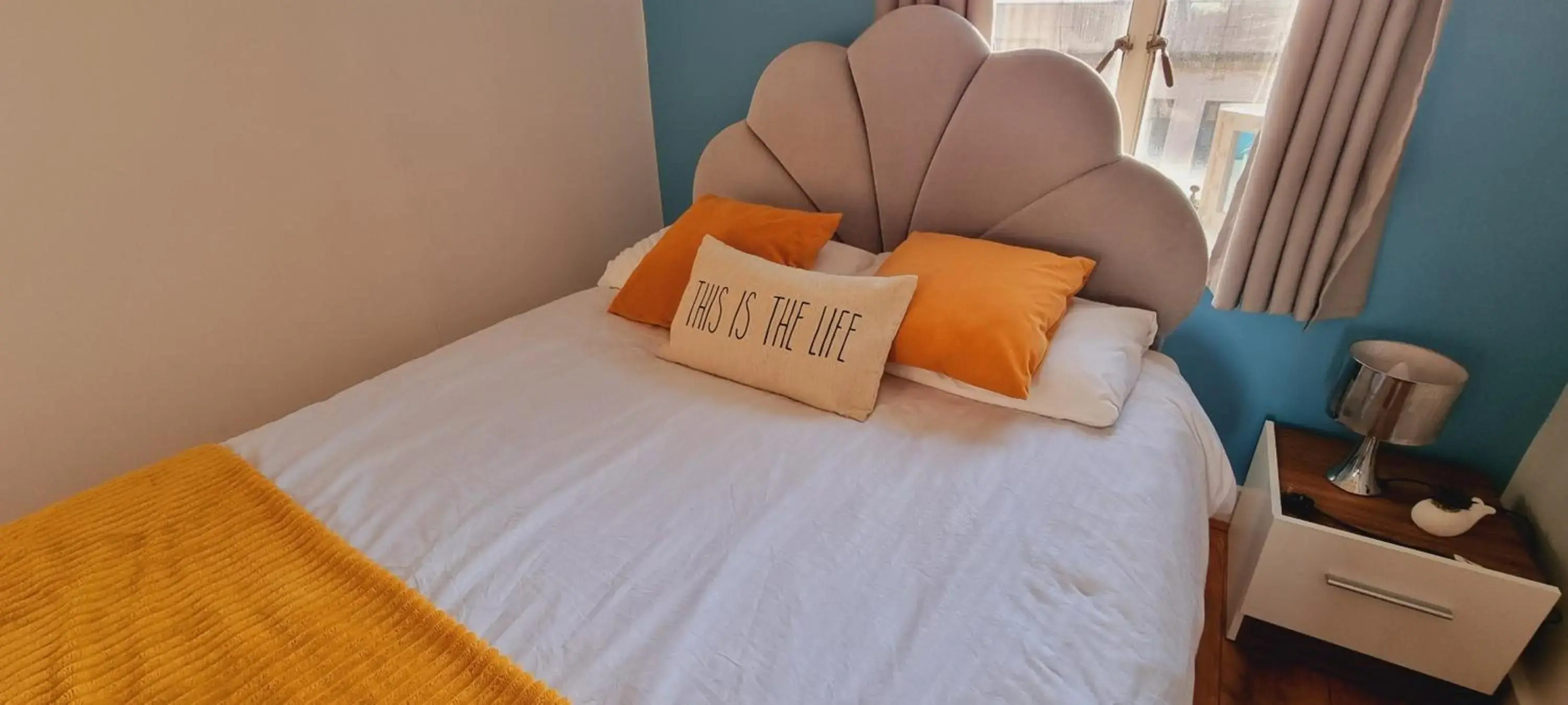 Modern and spacious Swansea centre apartment