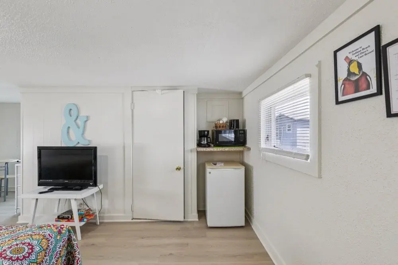 Dave's Last Resort - Poolside Cabin 4 1 Bedroom Hotel Room