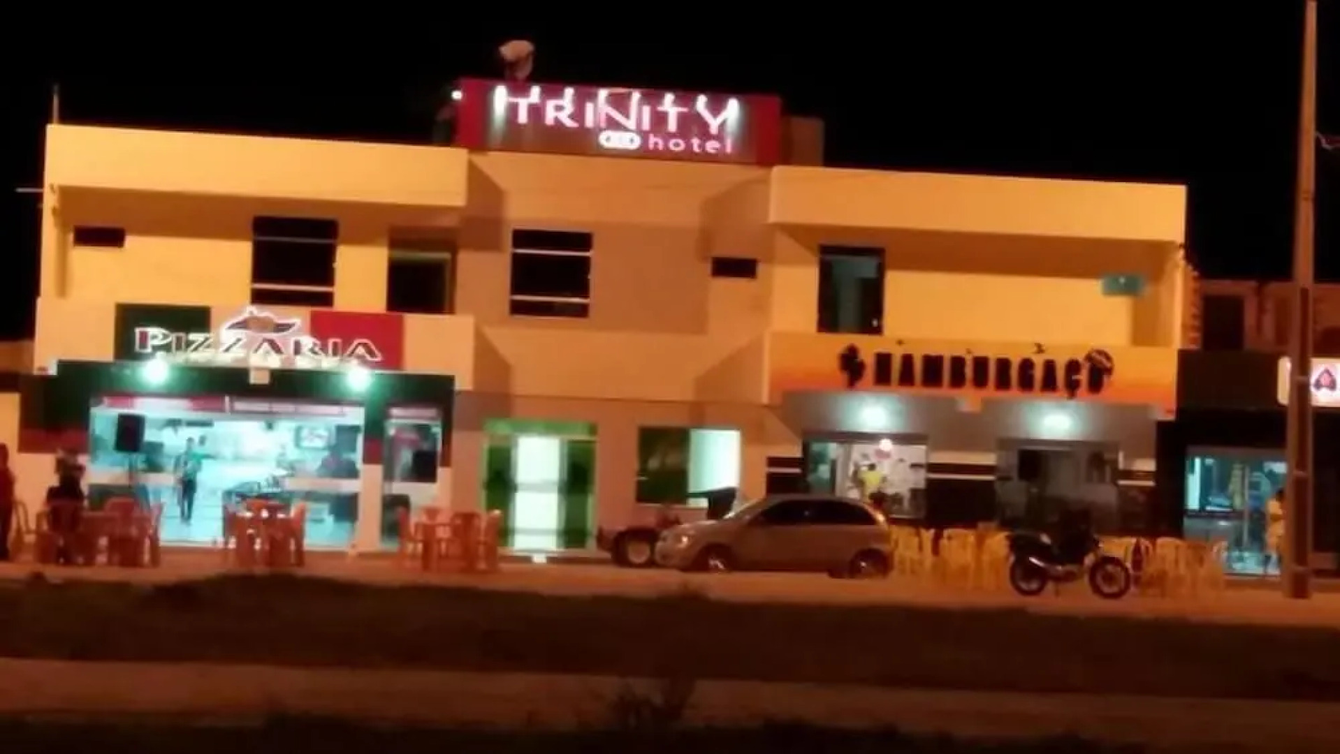 Trinity Hotel e Pousada