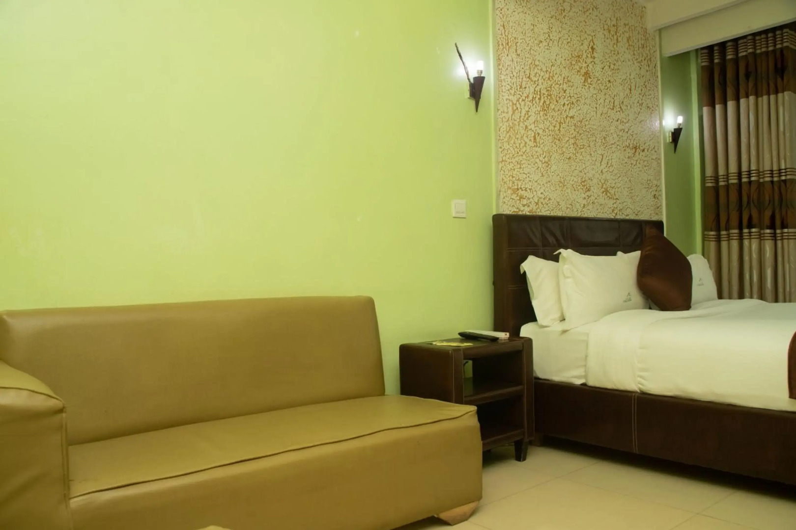 The Legacy Hotel & Suites