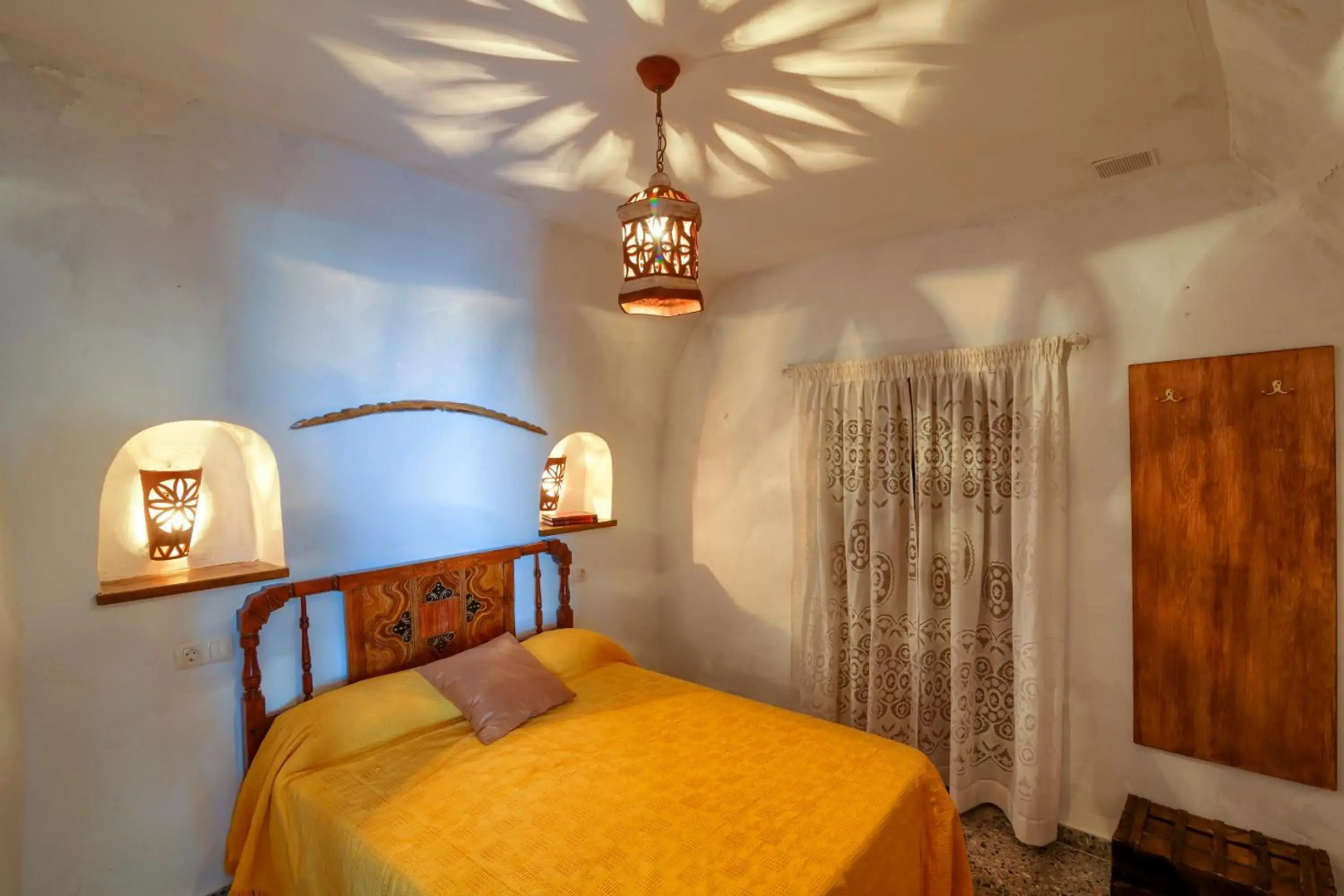 Cueva El Murallon Benamaurel