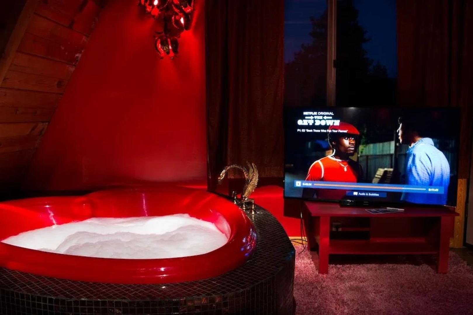 Hicksville Pines Chalets & Motel