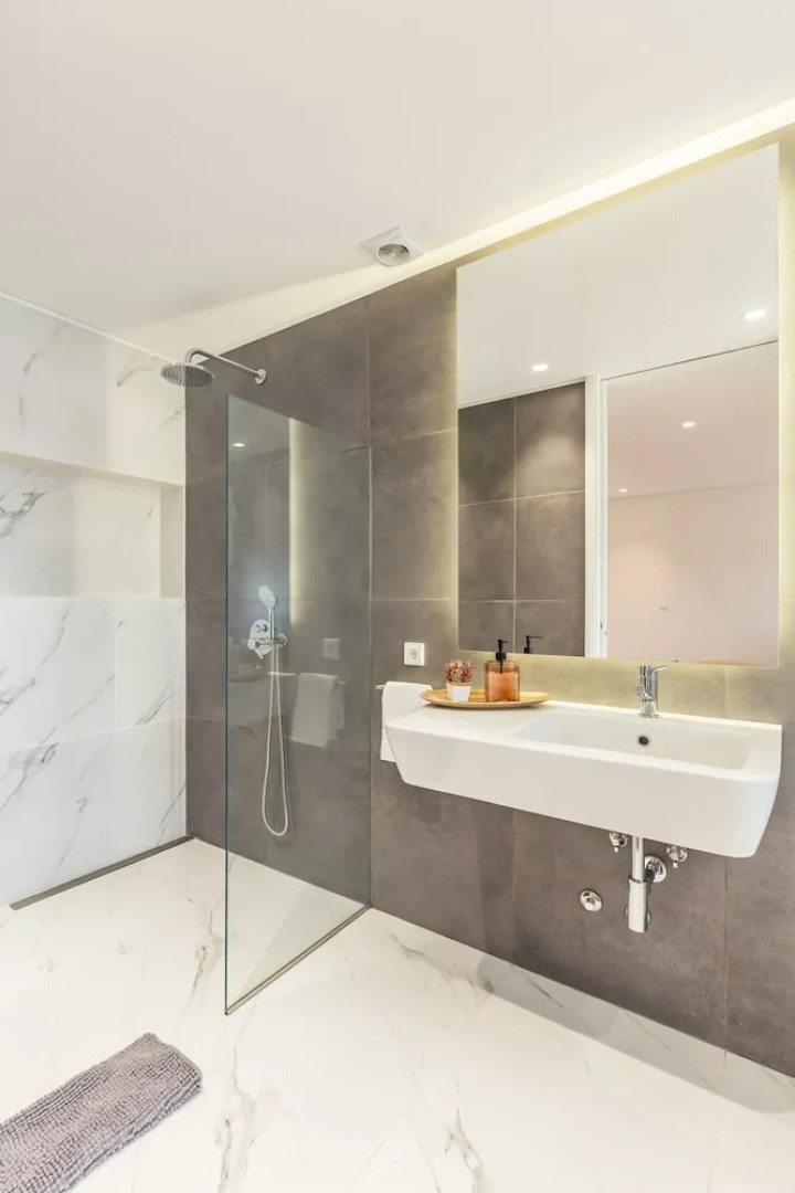 Stunning 6-bed House in Brito, Guimaraes