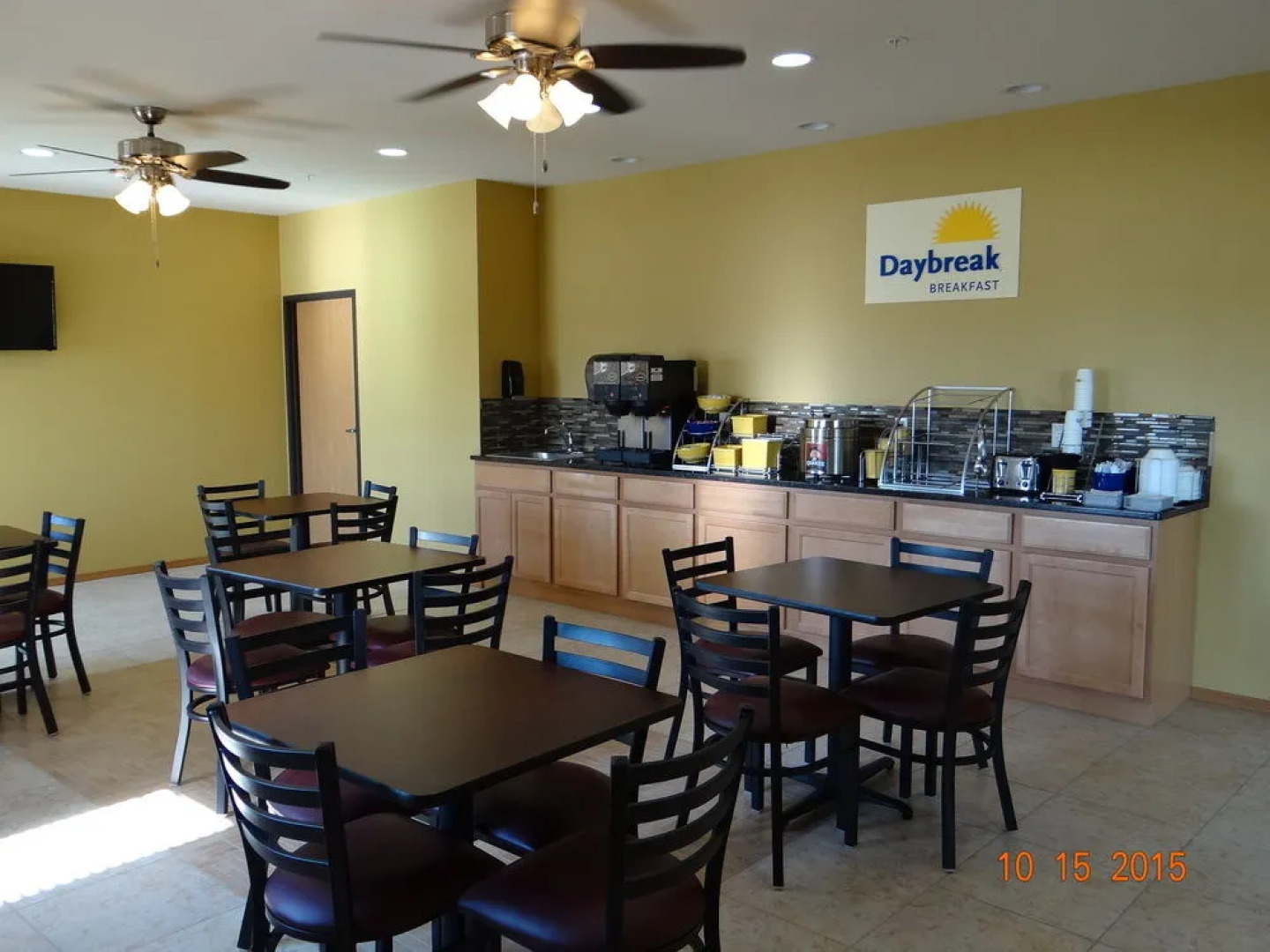 Days Inn & Suites El Dorado