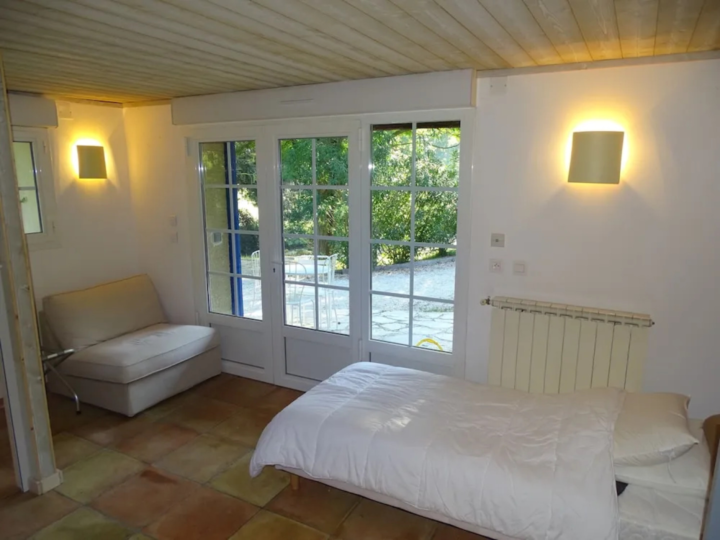 baraveou home in nature