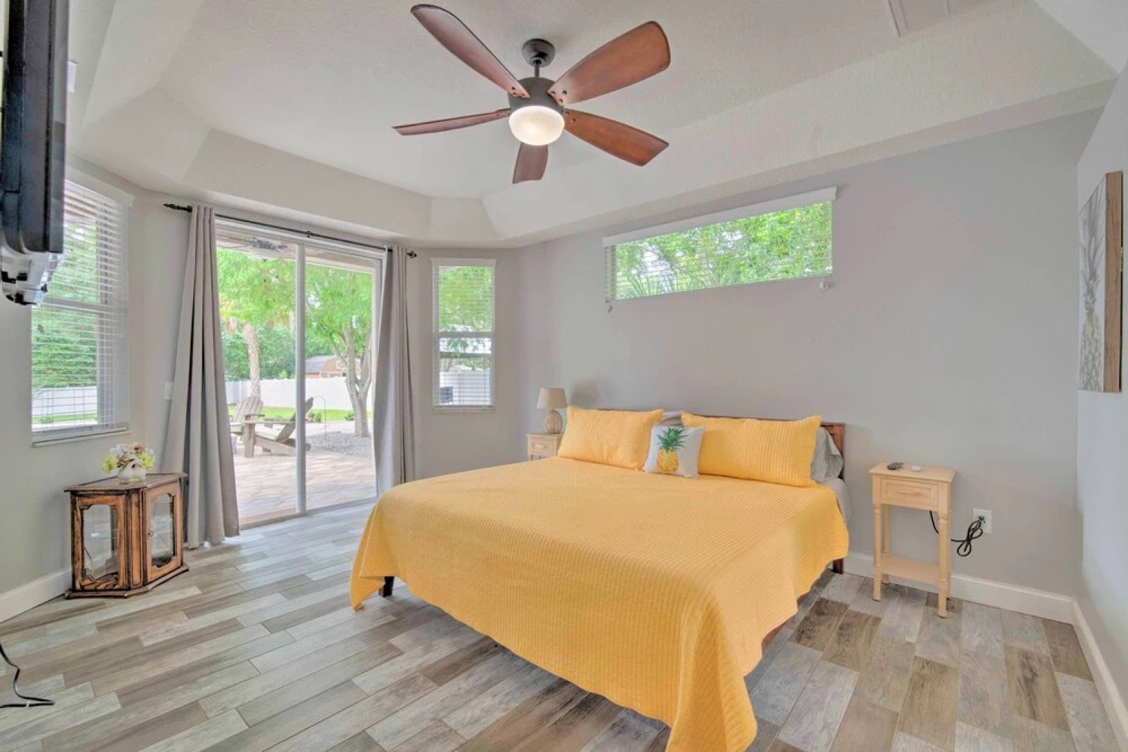 Airy Crystal River Retreat w/ Backyard Oasis!