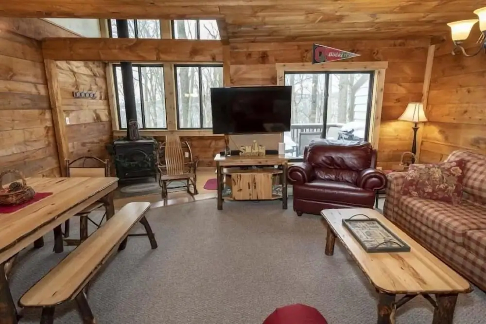 Seven Springs 3 BR Deluxe Condo, Near Golf Course by RedAwning