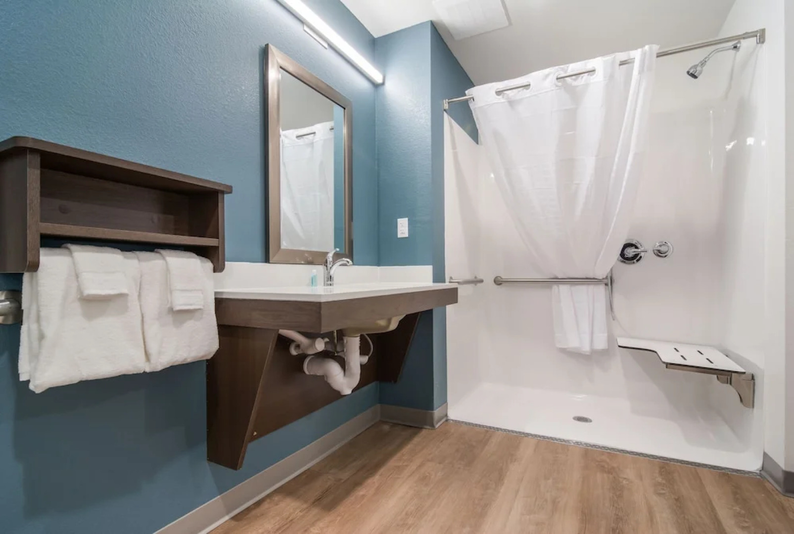 WoodSpring Suites Linden