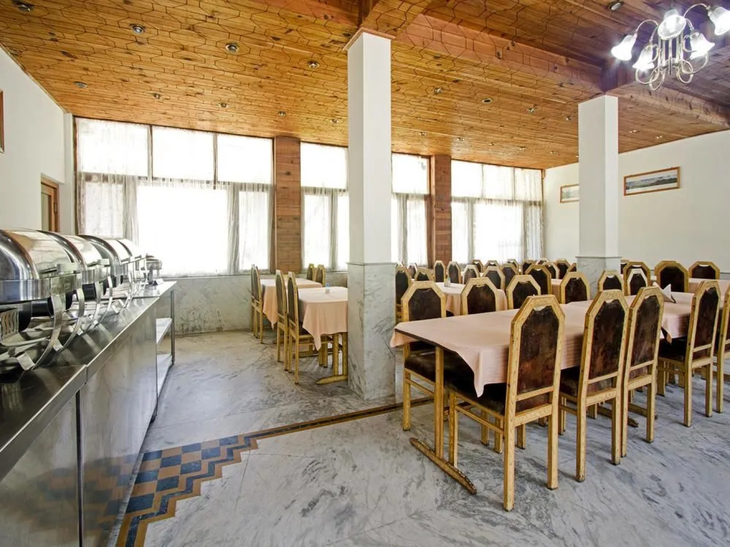 OYO 1537 Hotel Highland