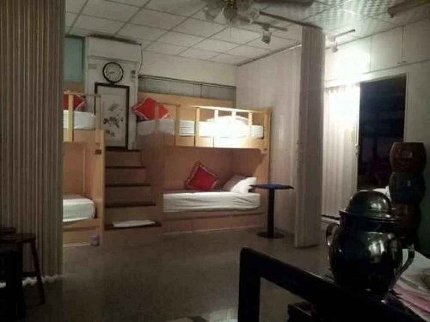 Jiji Art Backpackers Hostel