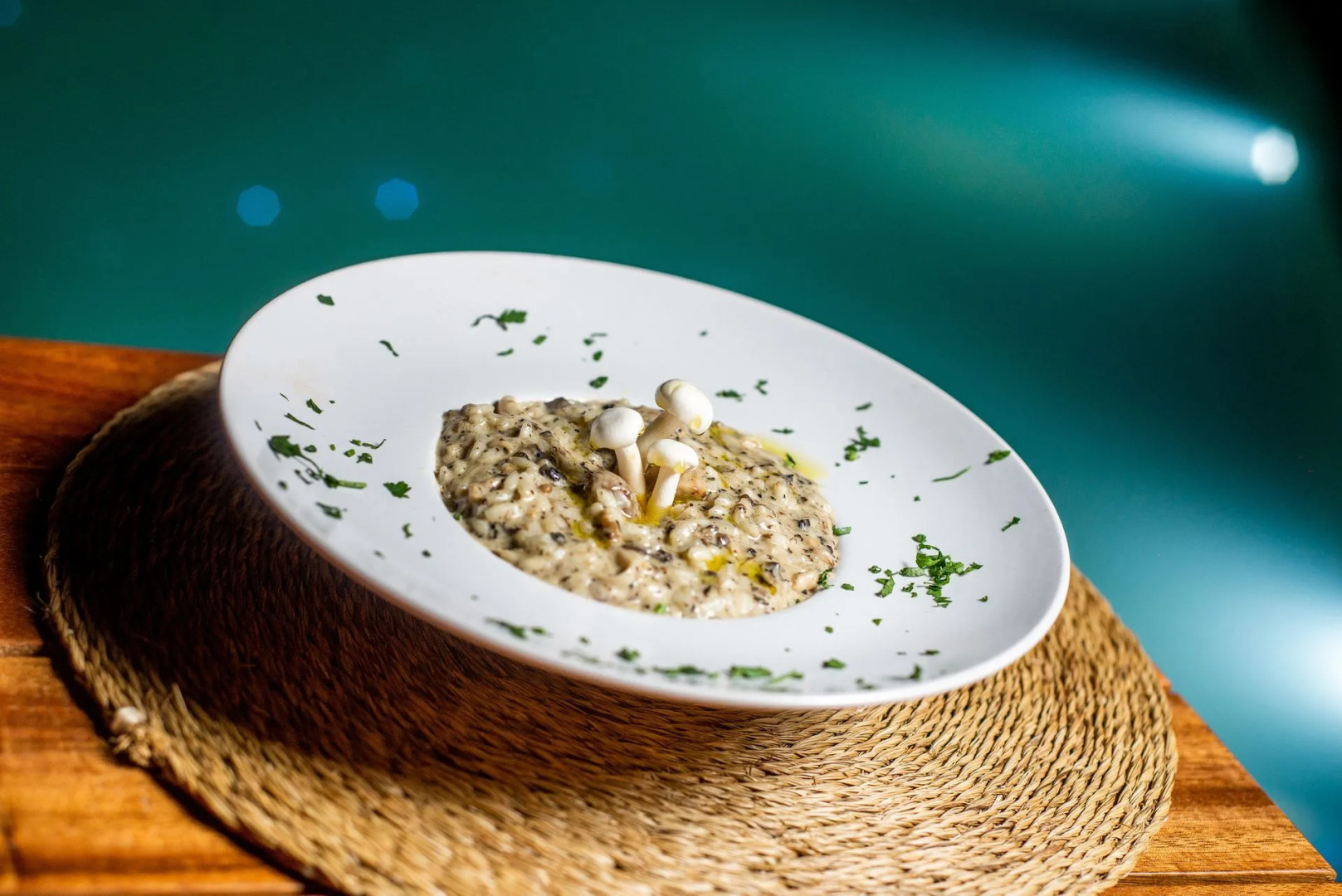 Super Paradise Hotel