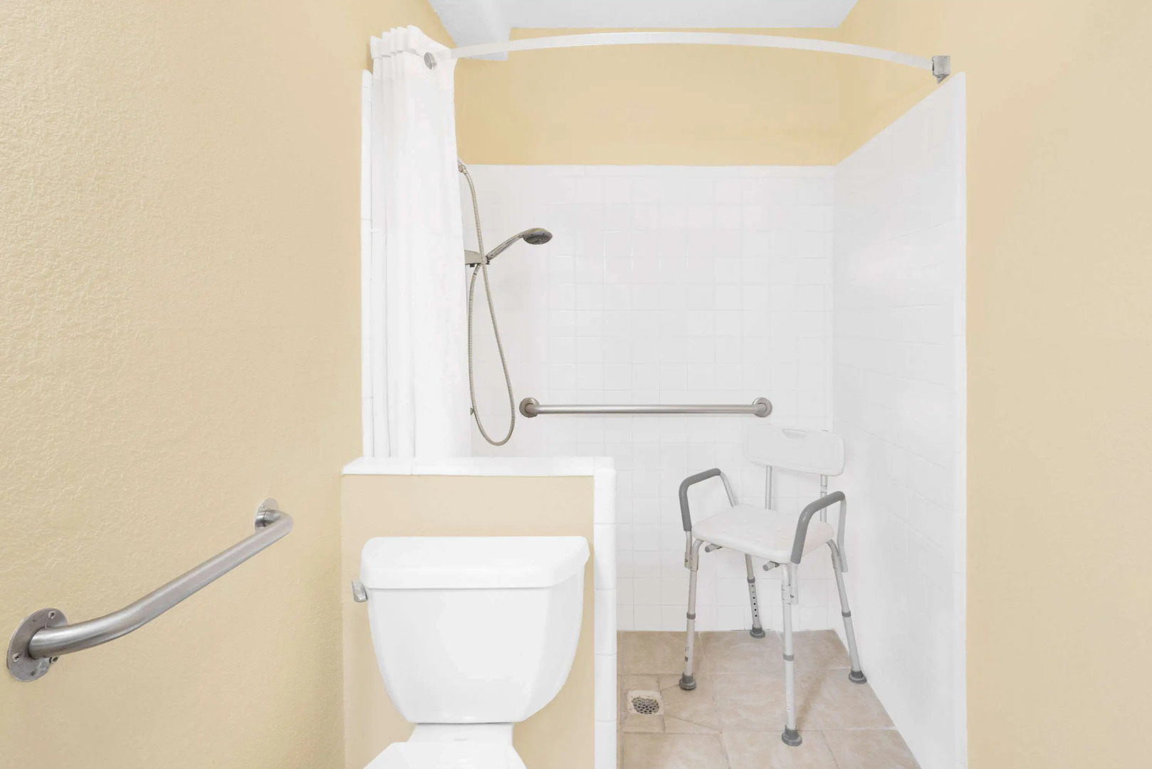 Super 8 by Wyndham Kerrville TX