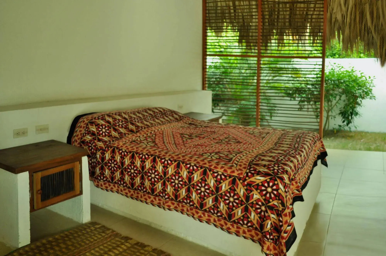 Huku Beach Hostel