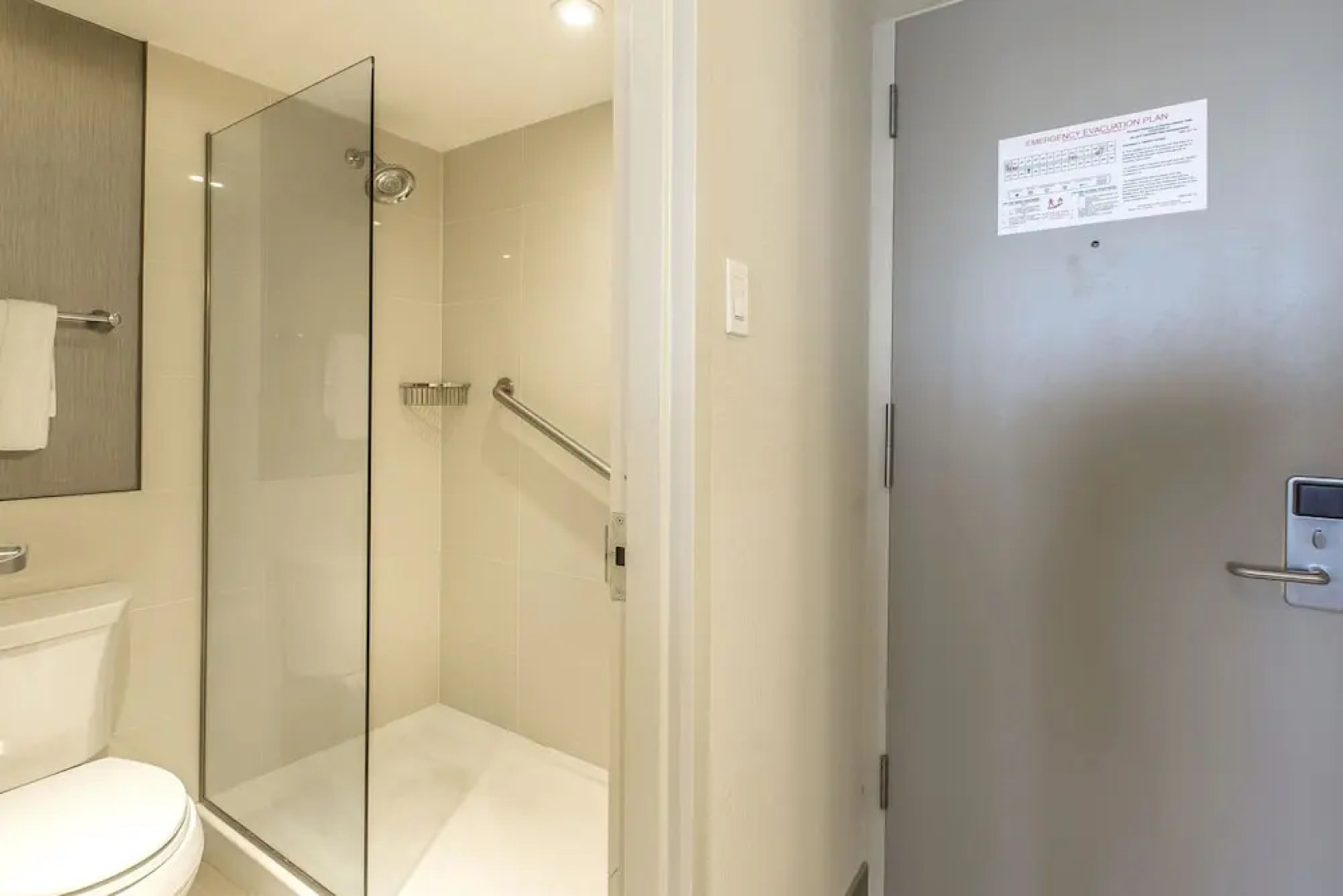 Mamateek Restaurant & Pub