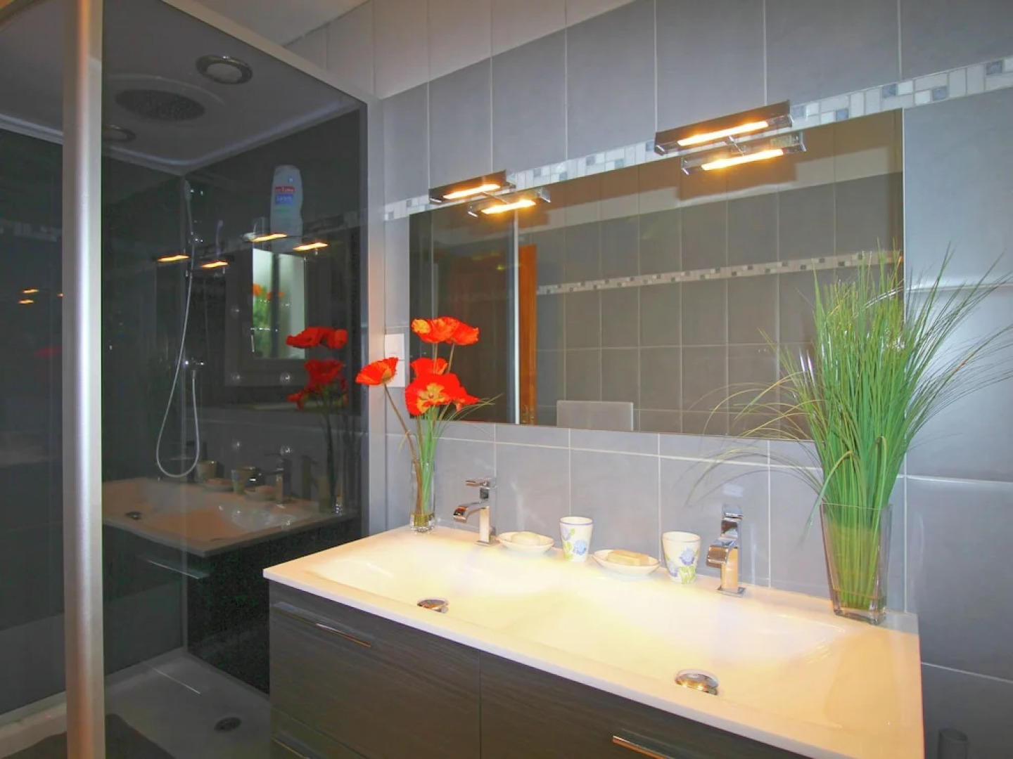 Attractive Holiday Home in Uchaux France With Private Pool