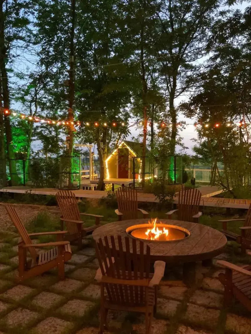 Творческий глэмпинг Скворечник