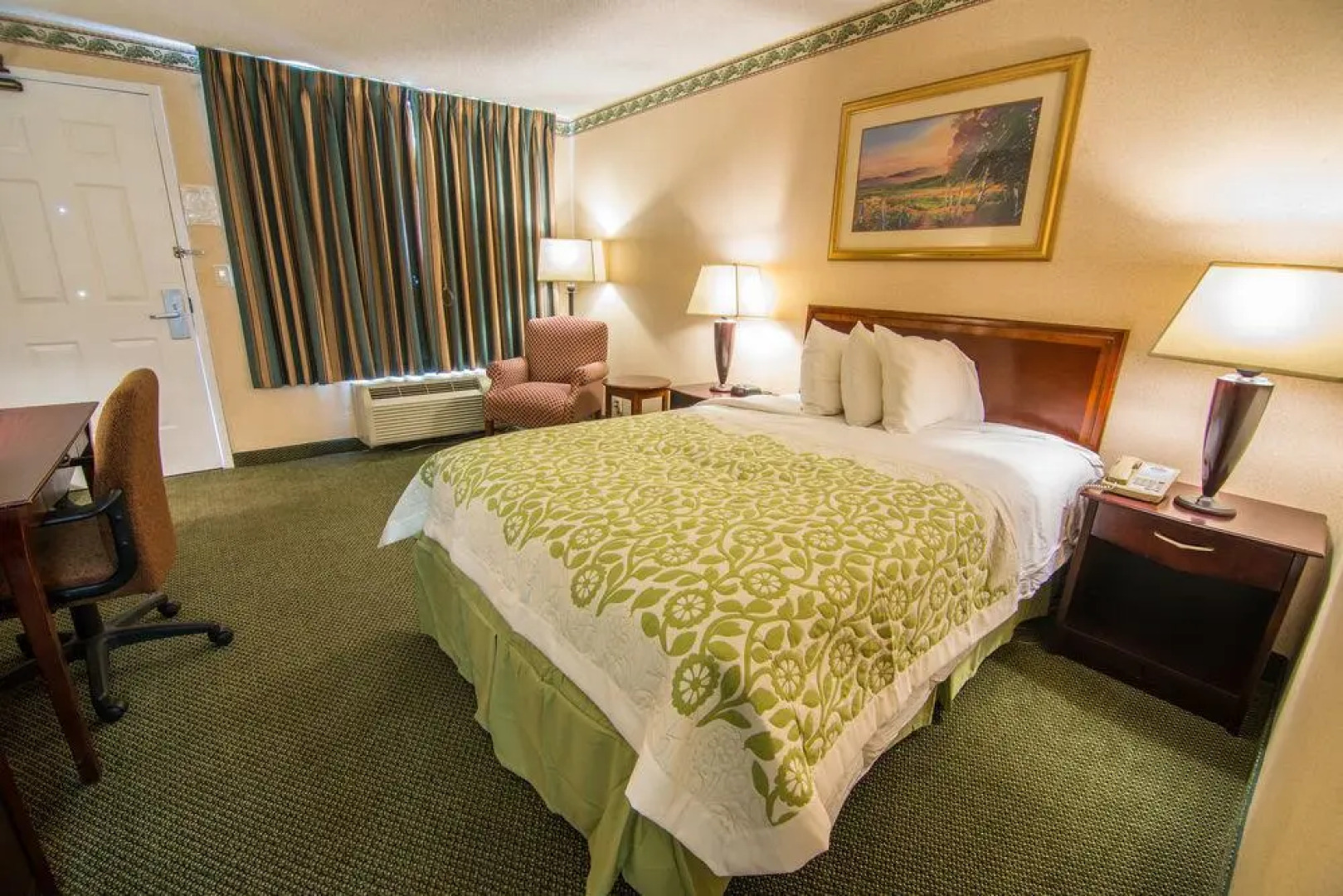 莱瑟姆戴斯套房酒店/北阿尔巴尼(Albany Airport Hotel)