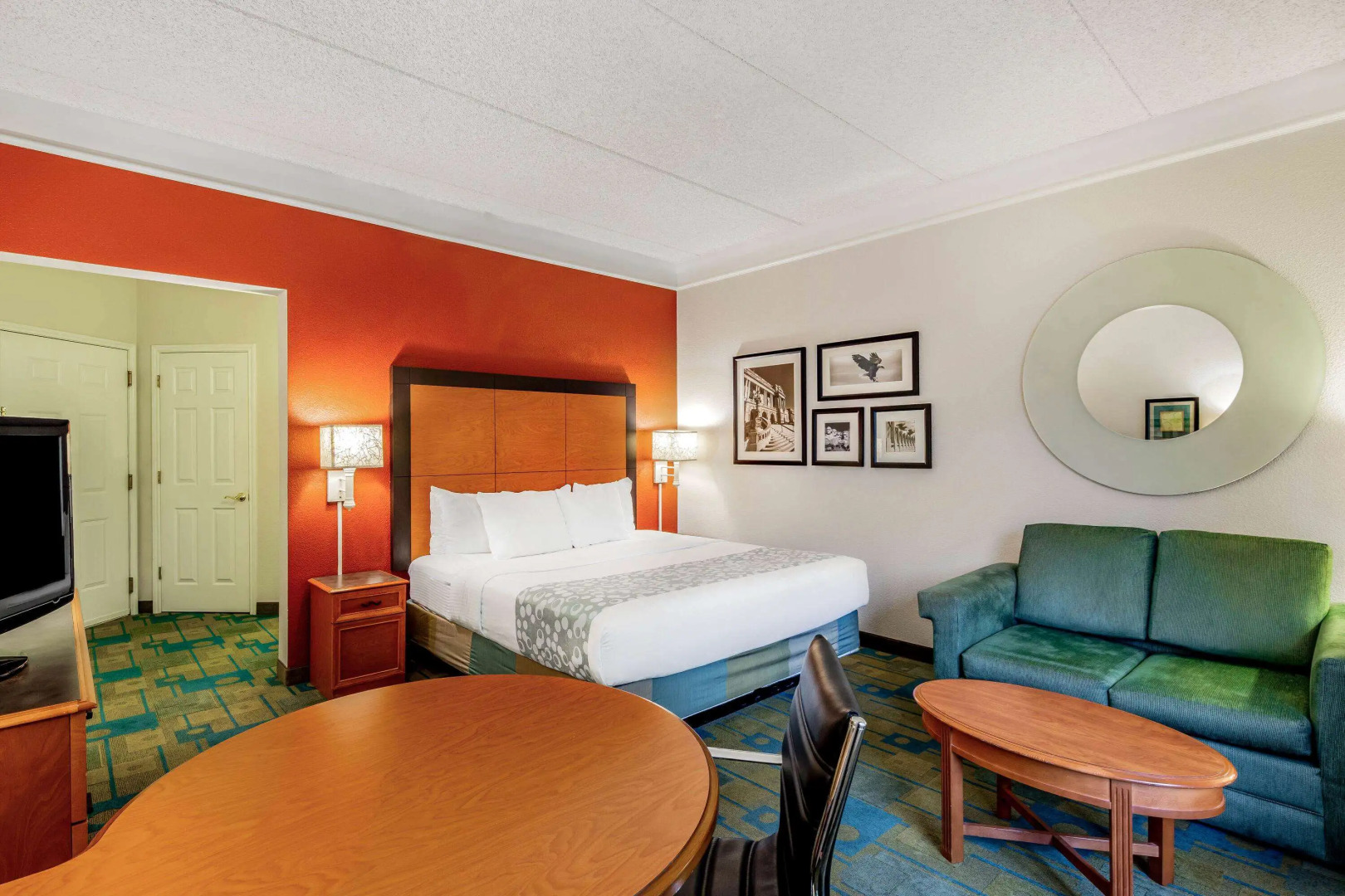 La Quinta Inn & Suites by Wyndham Fremont / Silicon Valley