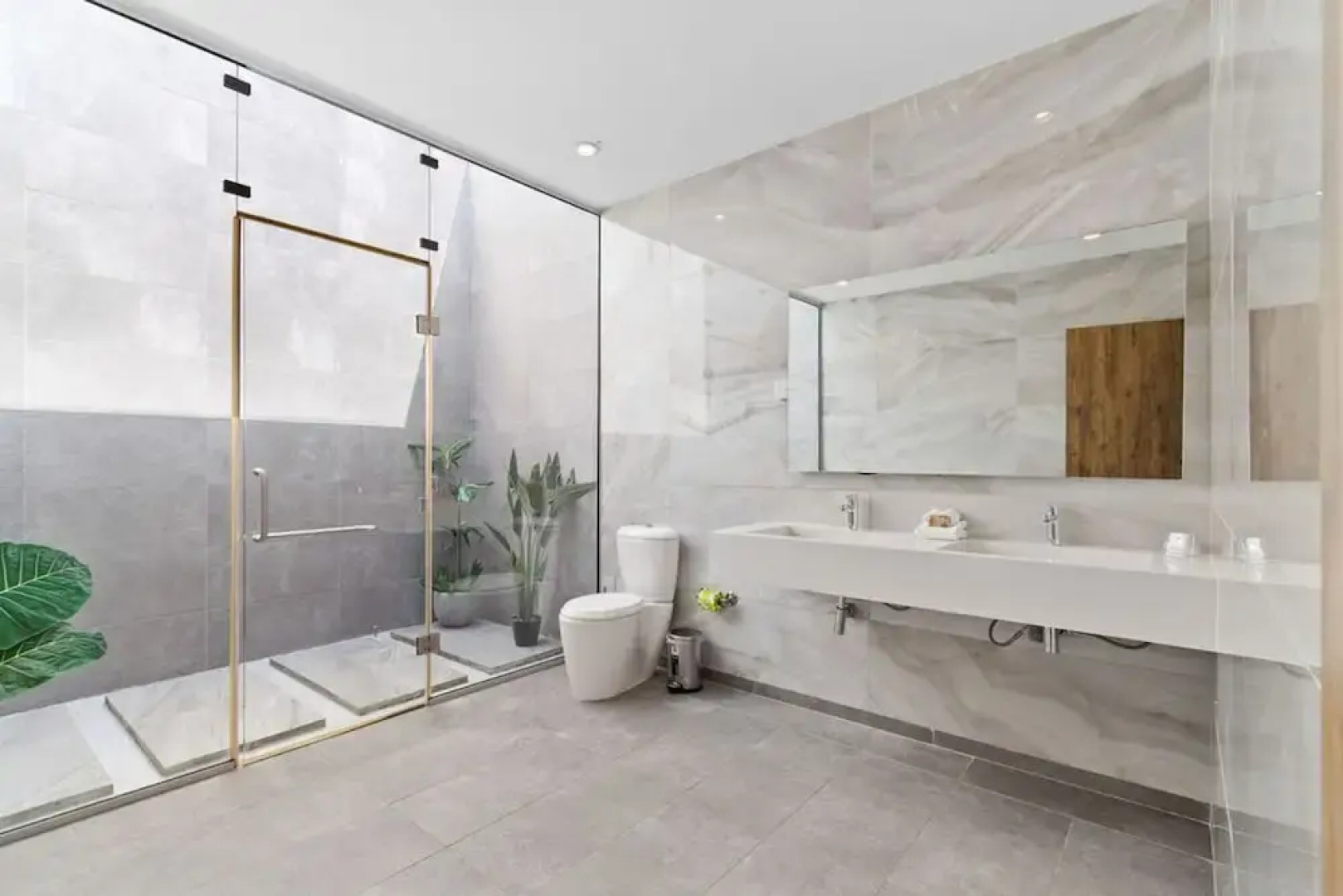 NEW Modern Villa Jacuzzi Pvt Pool Close2beach