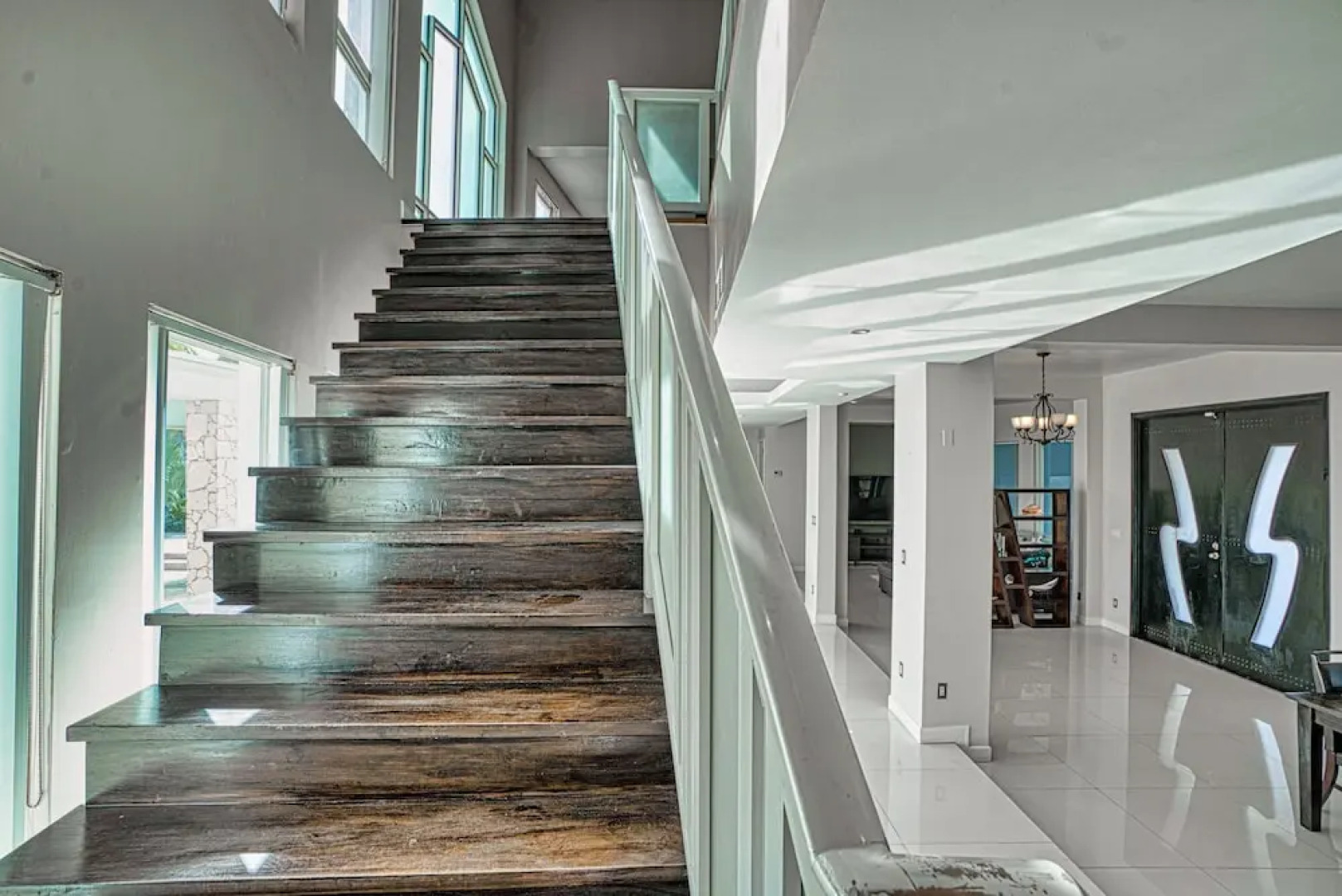 Direct Ocean Front Villa With Private Pool + View! Boca Catalina Malmok!