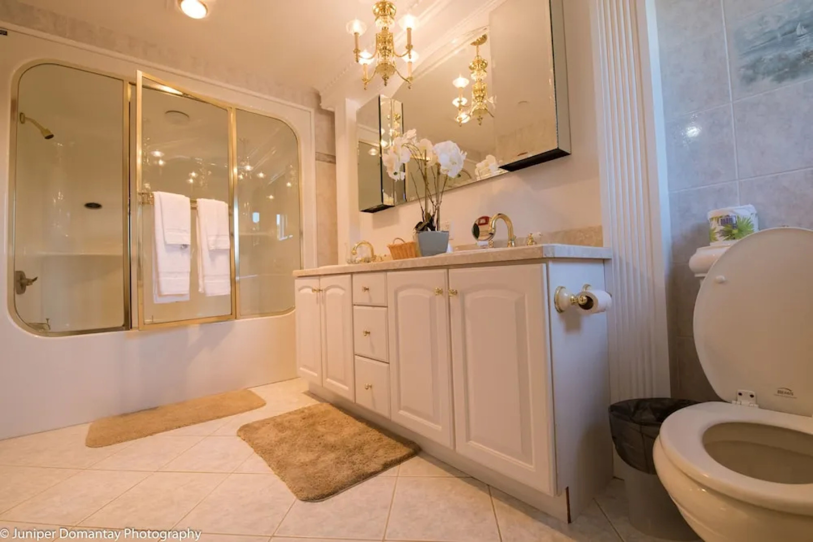 Villa On The River Inn