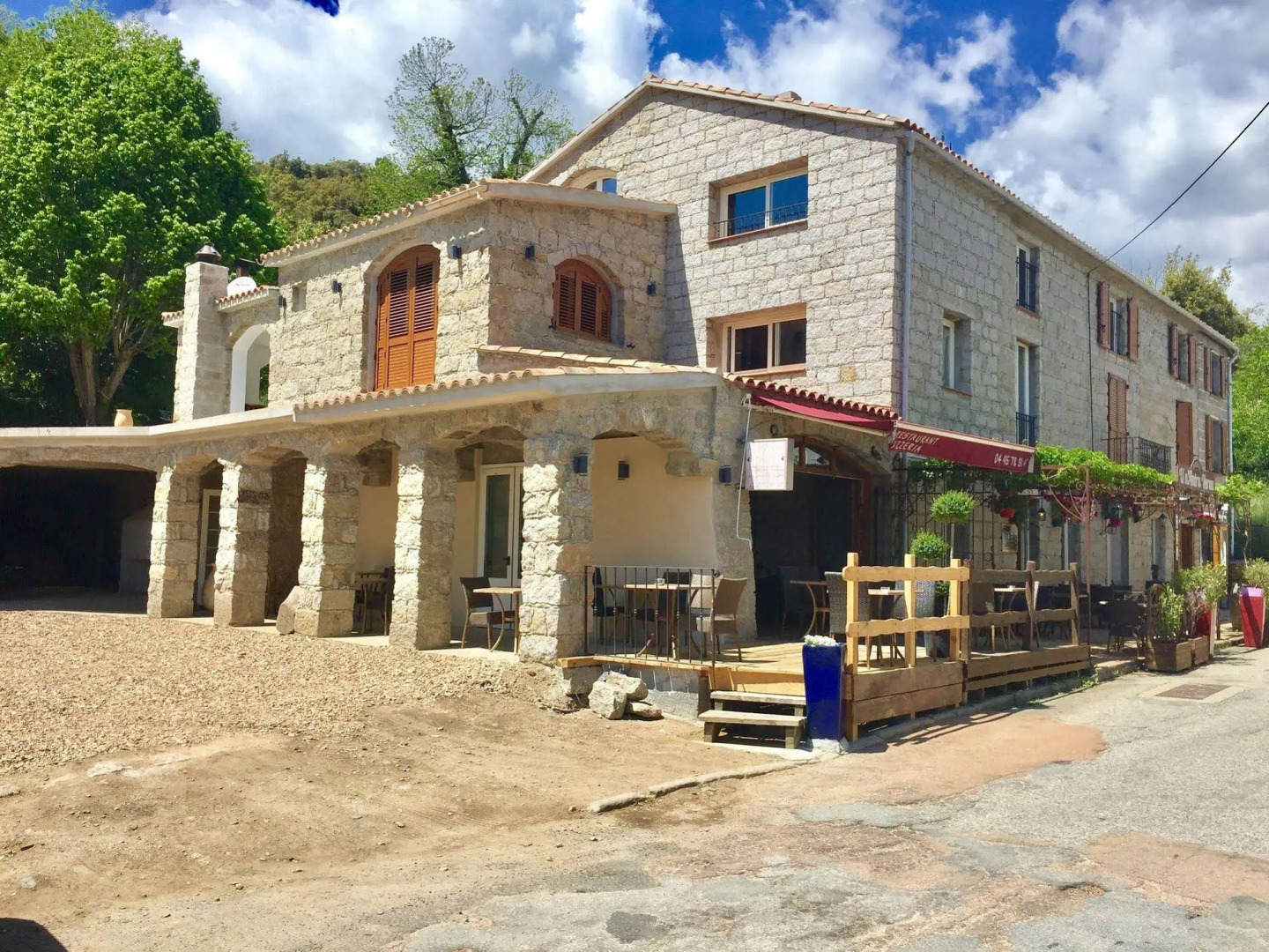 Auberge U n'Antru Versu