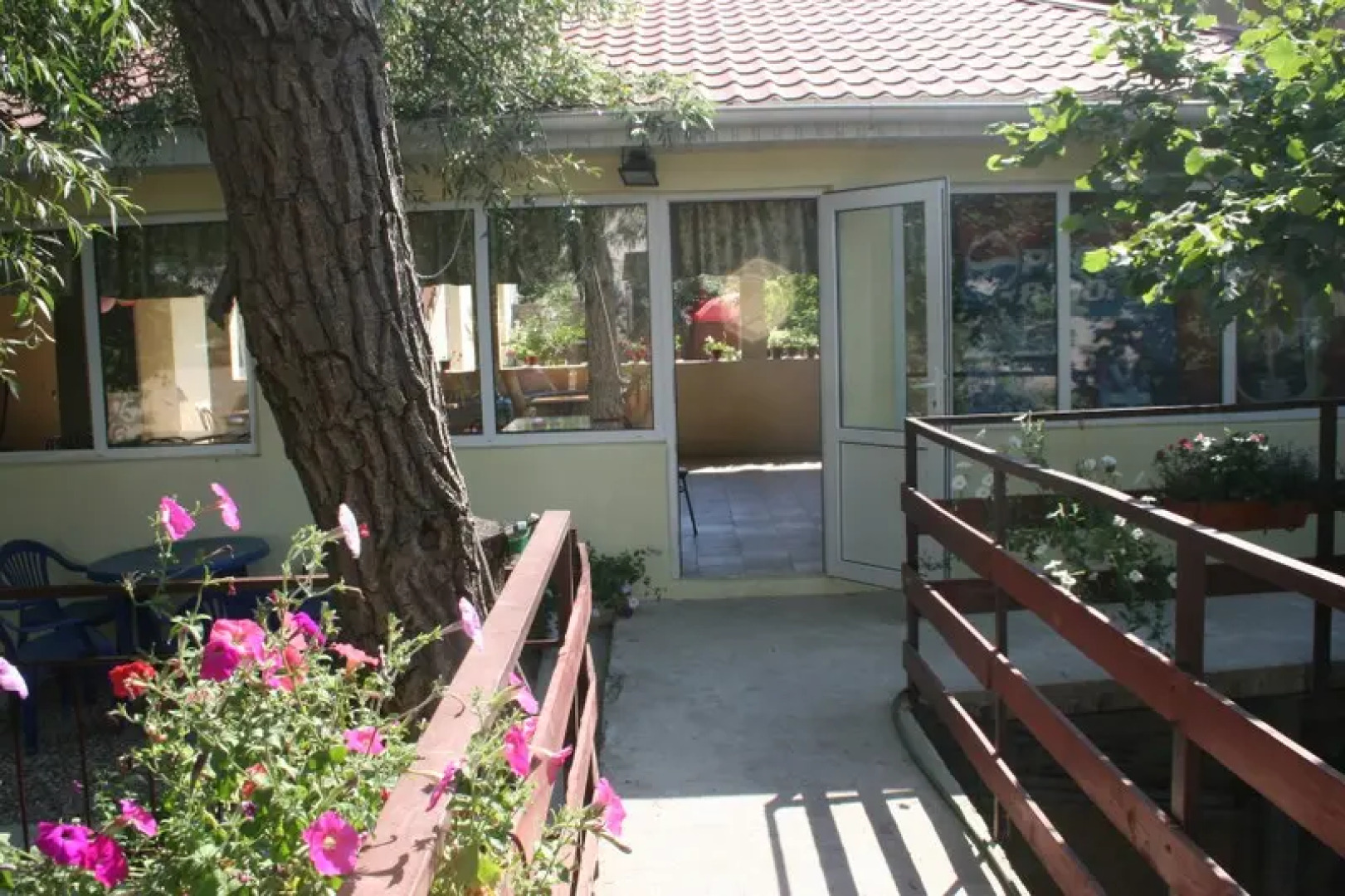 Изумрудный