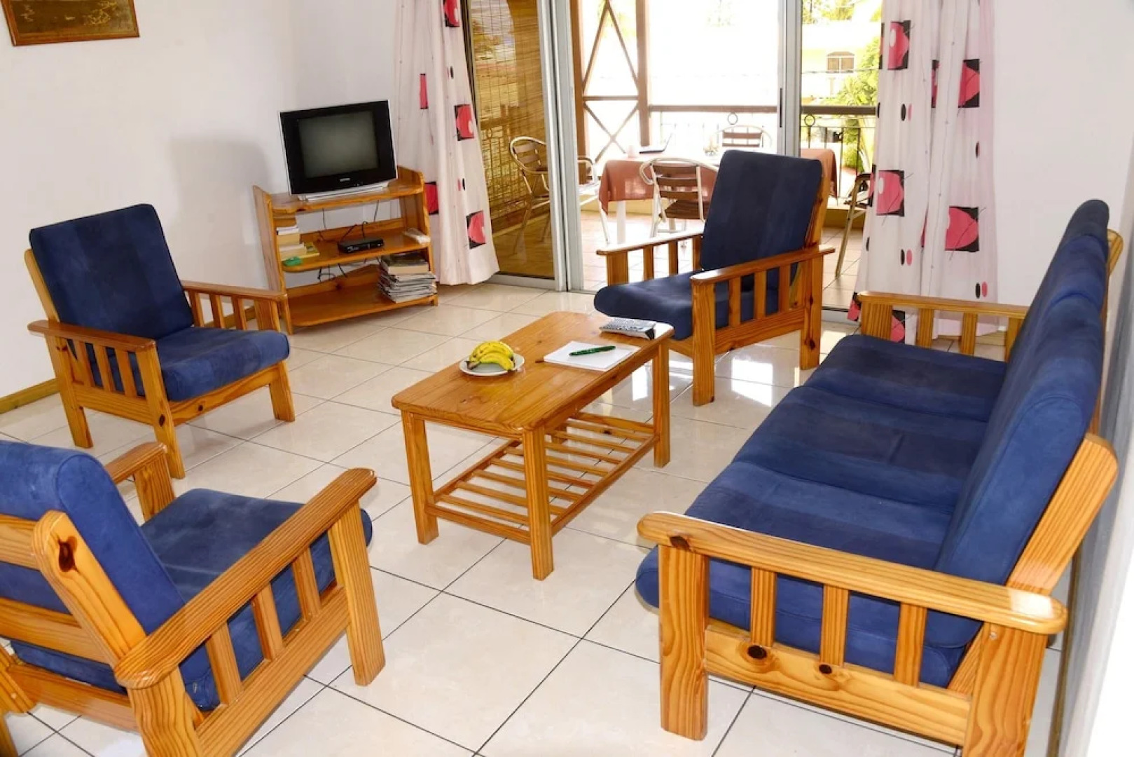 Apartment With 3 Bedrooms in Blue Bay, With Wonderful sea View, Enclosed Garden and Wifi - 300 m From the Beach