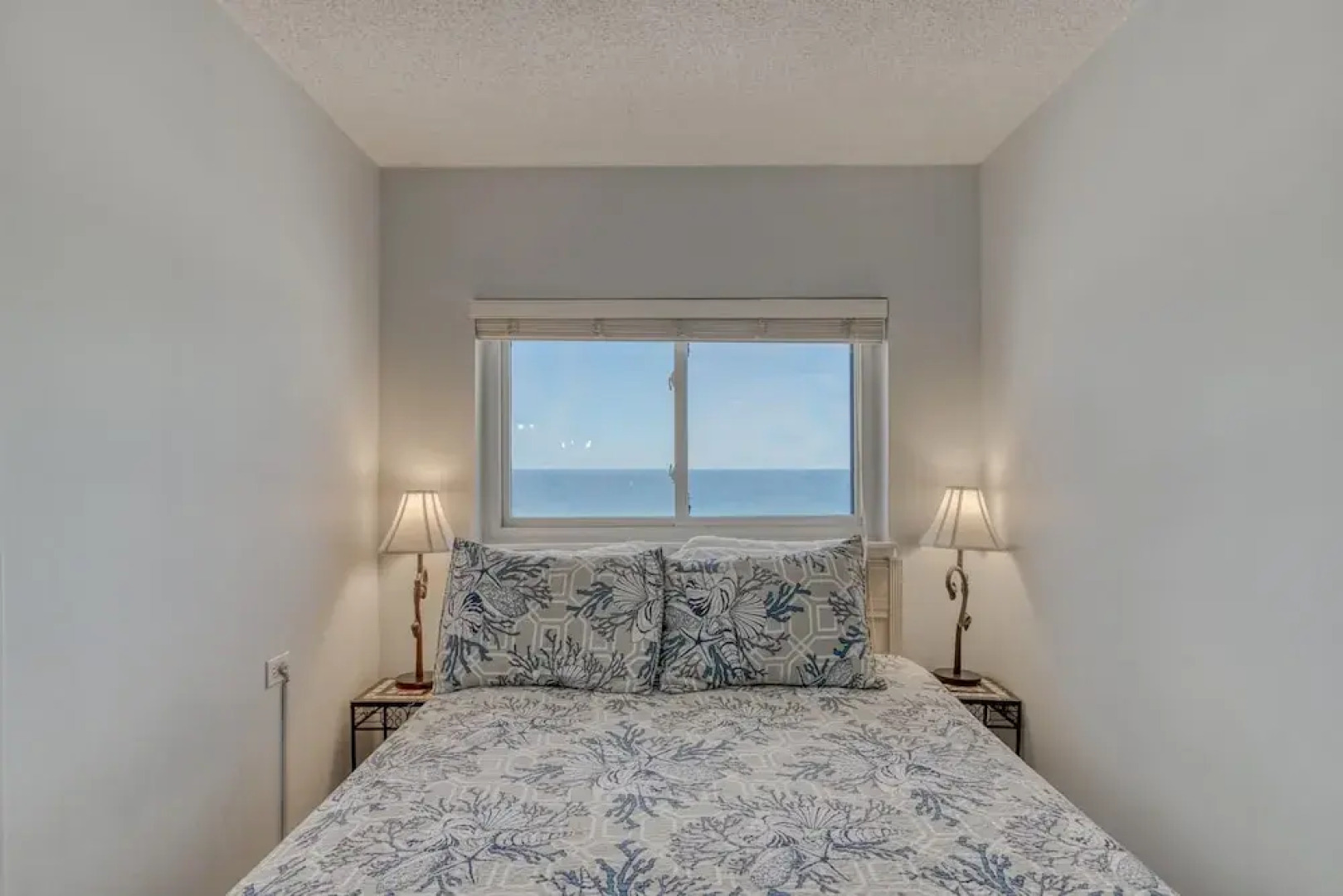 Royal Gulf Beach & Racquet Club 5802 Condo by RedAwning