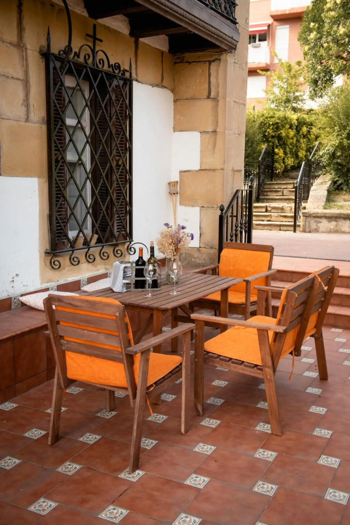 Villa colonial Jardin Algorta centro Puerto Viejo