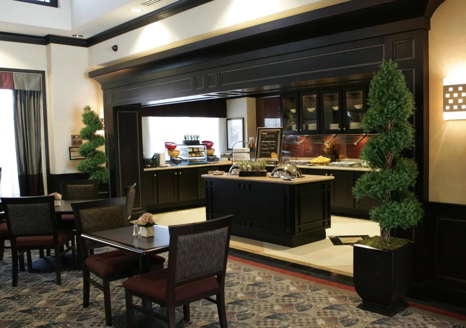 Homewood Suites by Hilton Toronto Airport Corporate Centre