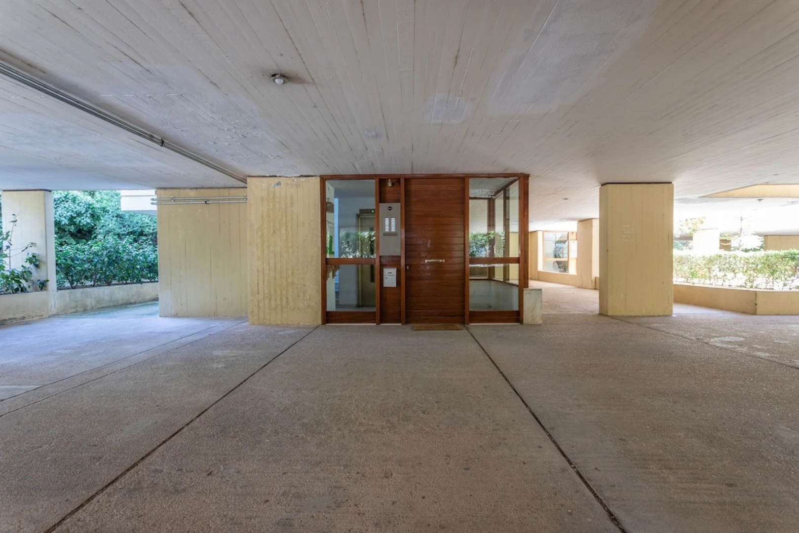 Modern ParkView 2bdr