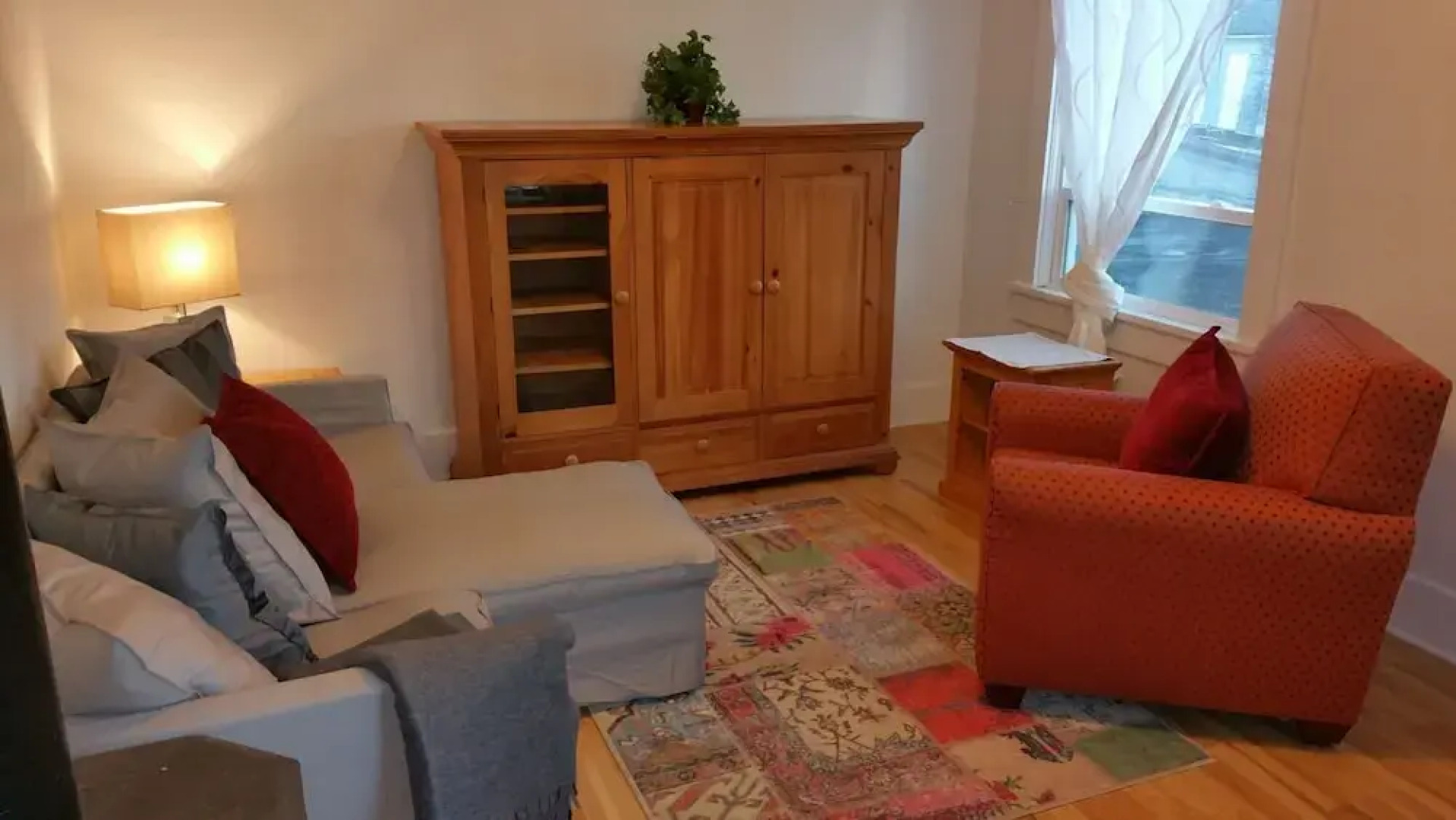 Cute Smarthouse Granite Close to Lake 3