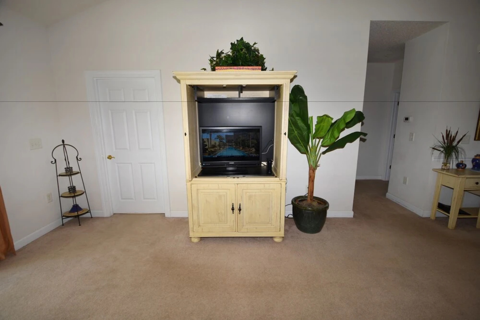 River Crossing Apartment 1233