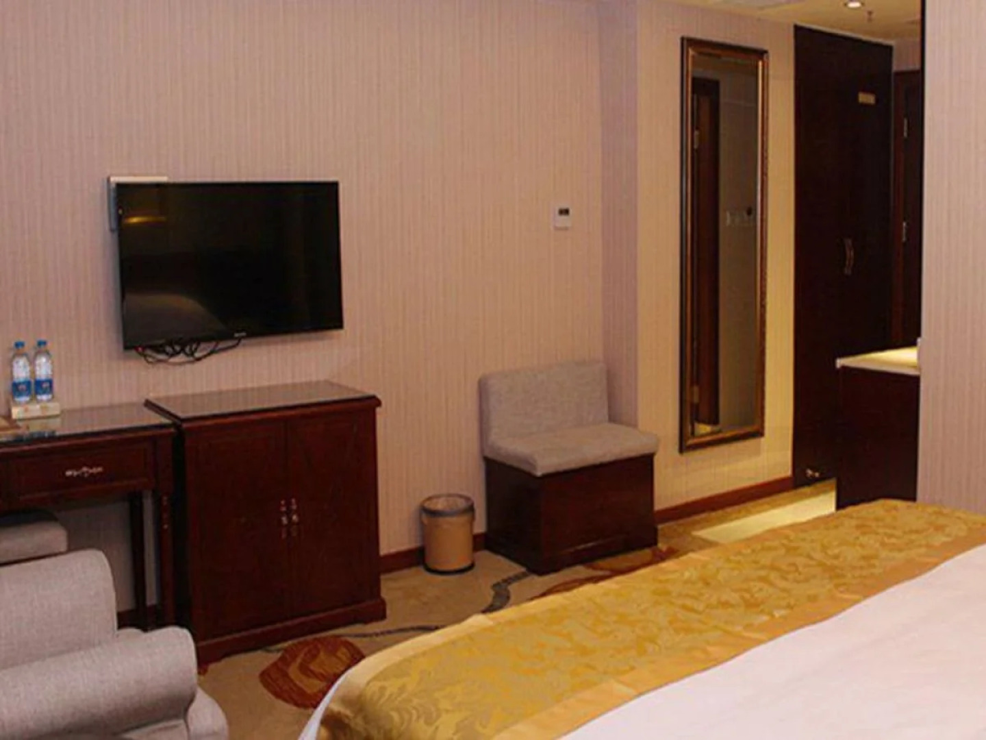 Yichang Vienna Hotel Wanda Branch