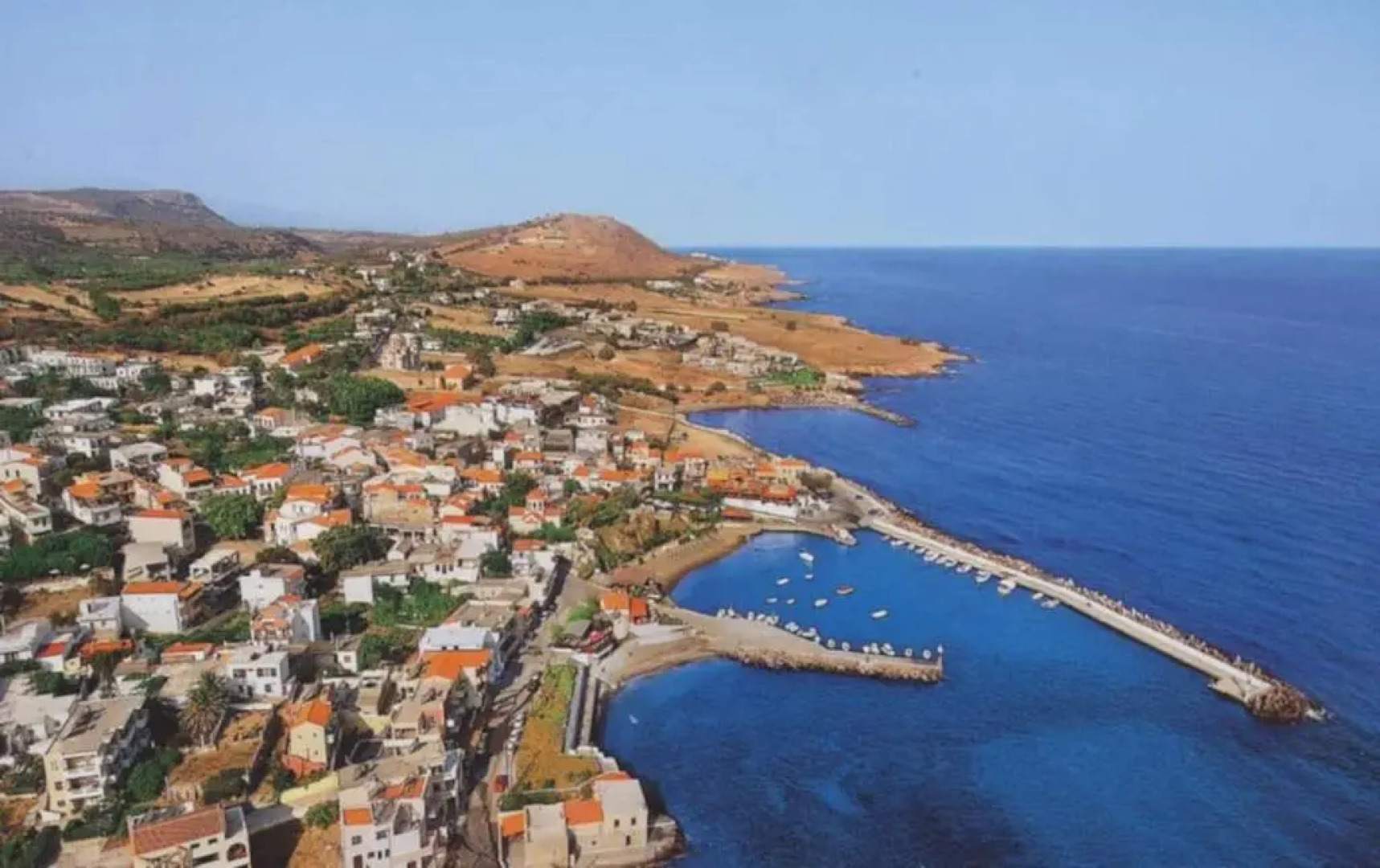 Eva home, 200m from the sea!