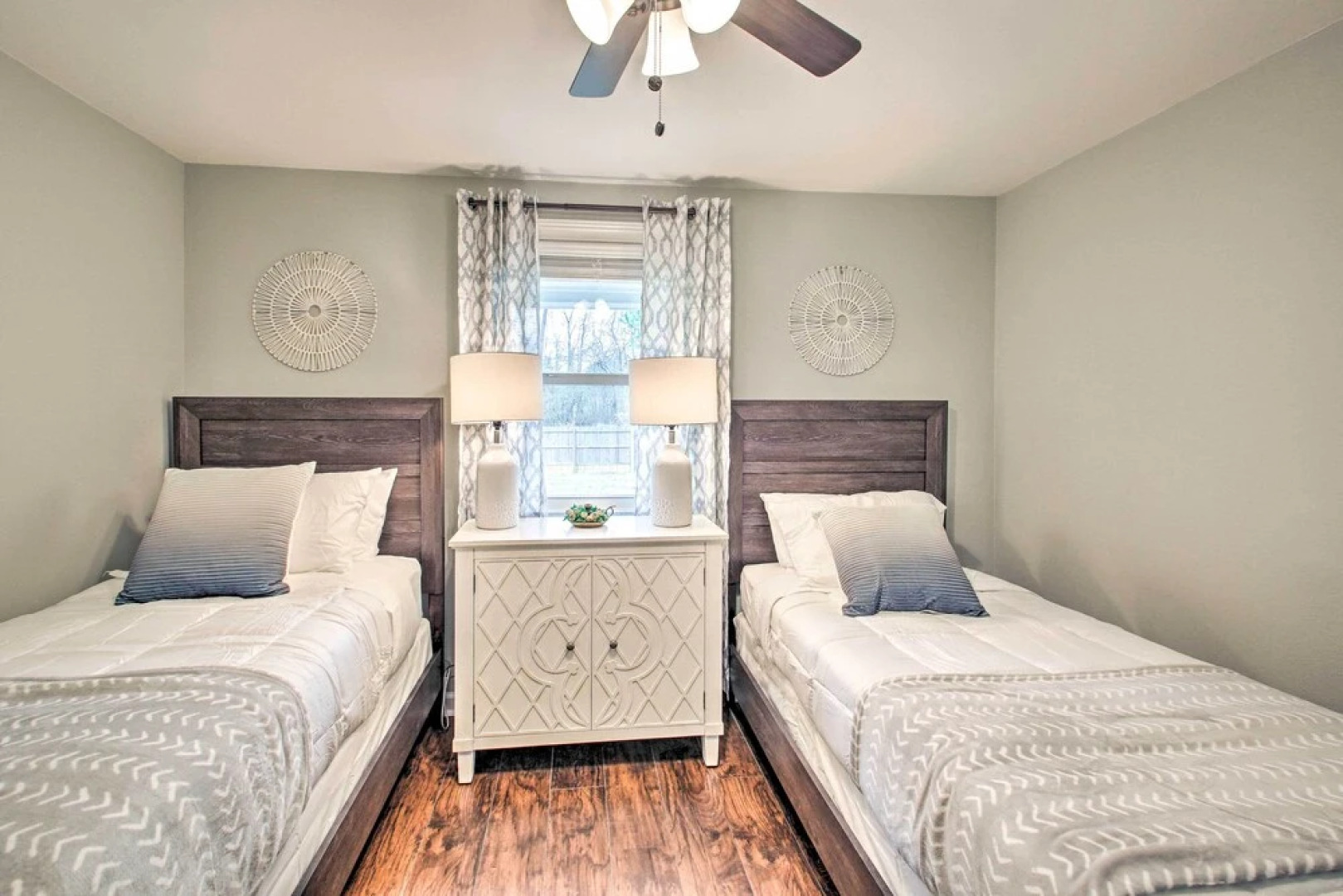 6 Mi to Nat'l Park: Pet-friendly Hot Springs Home