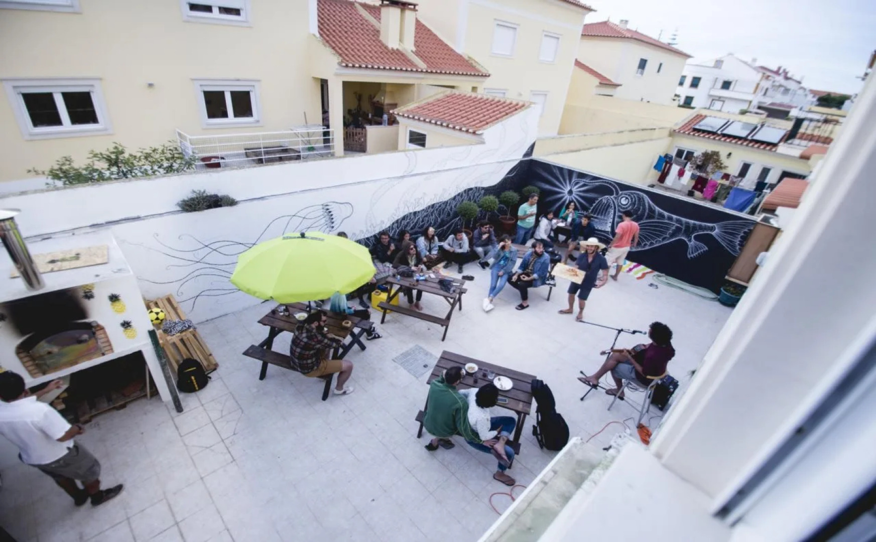 Pineapple Surf House - Hostel