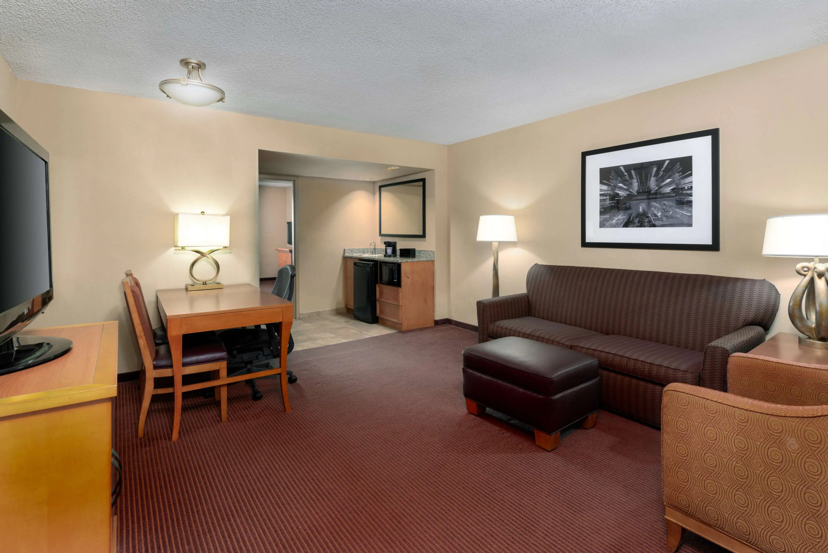 Embassy Suites by Hilton Kansas City International Airport