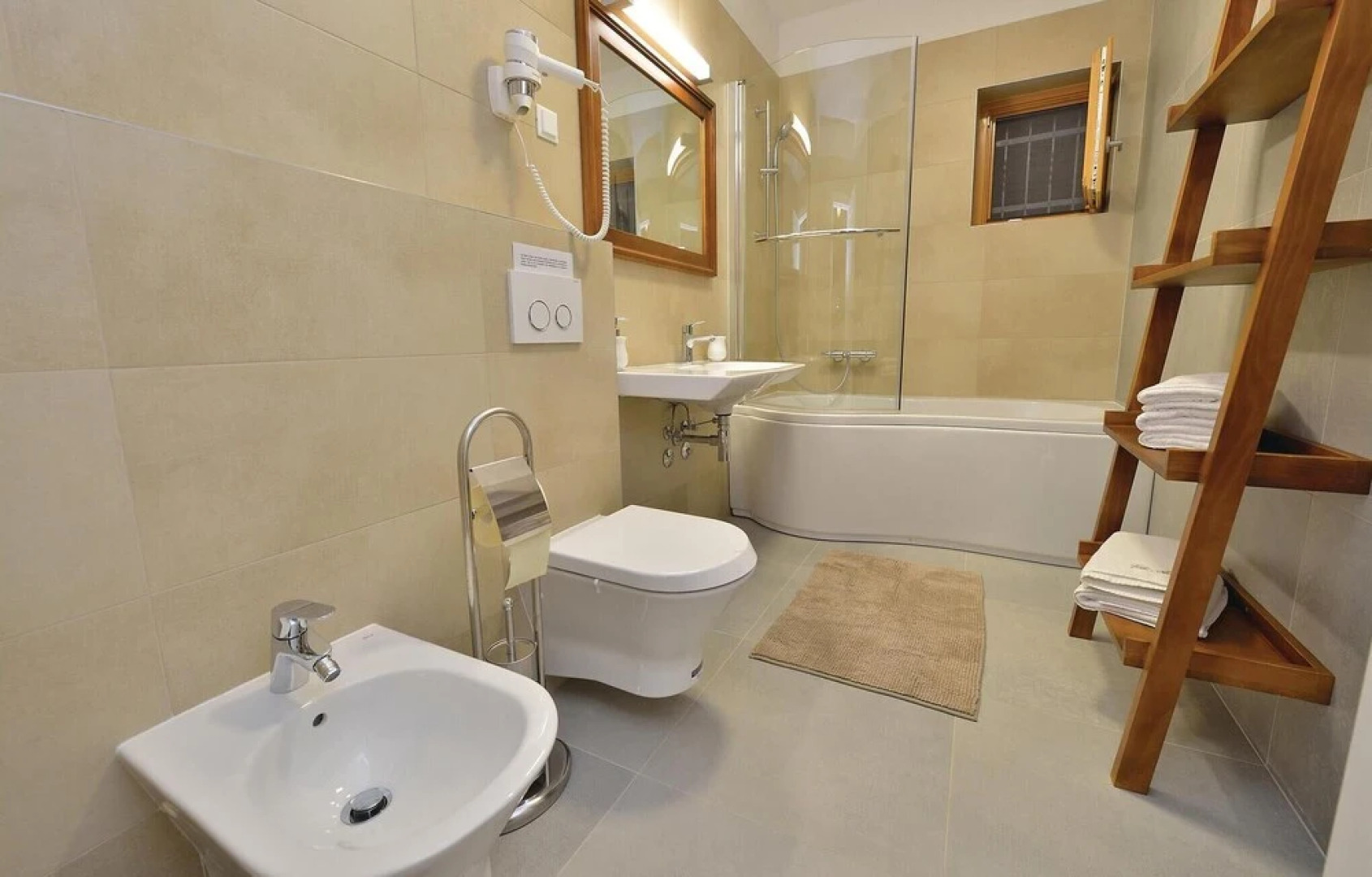 Amazing Home in Jadrija with Hot Tub, Sauna & 4 Bedrooms