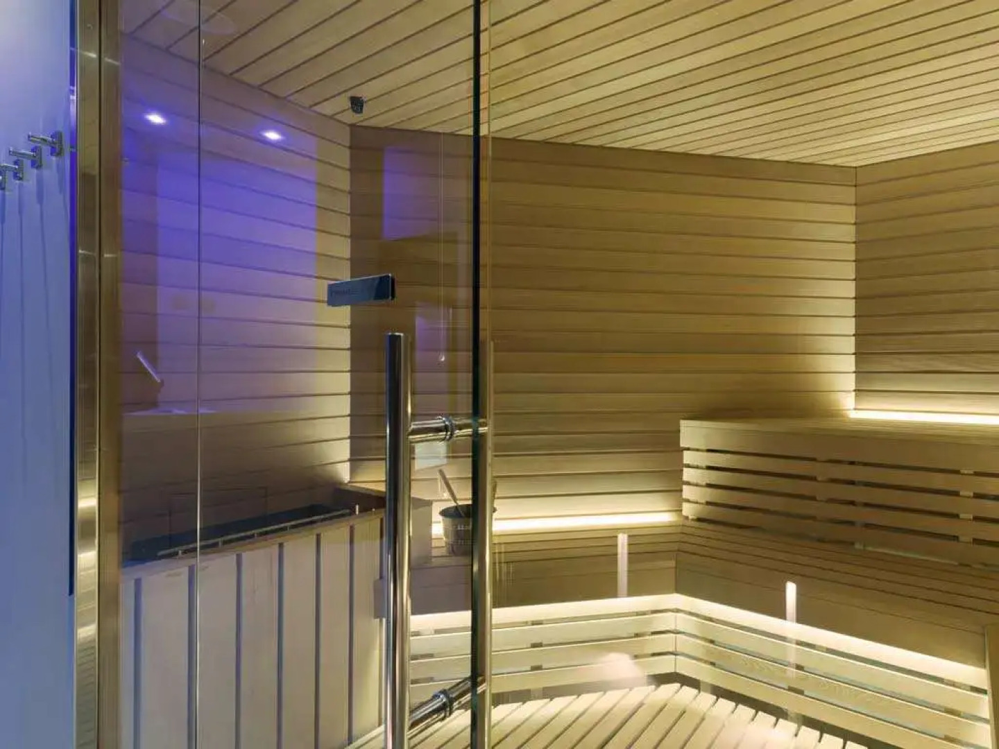 Posta Donini 1579 UNA Esperienze