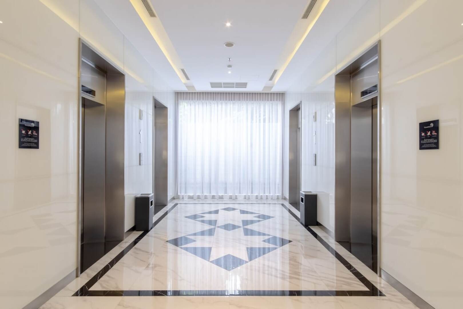 Travel Hub Hotel Kualanamu Airport